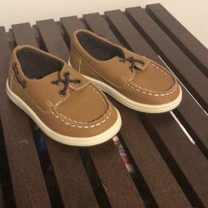 Children’s place boat shoes